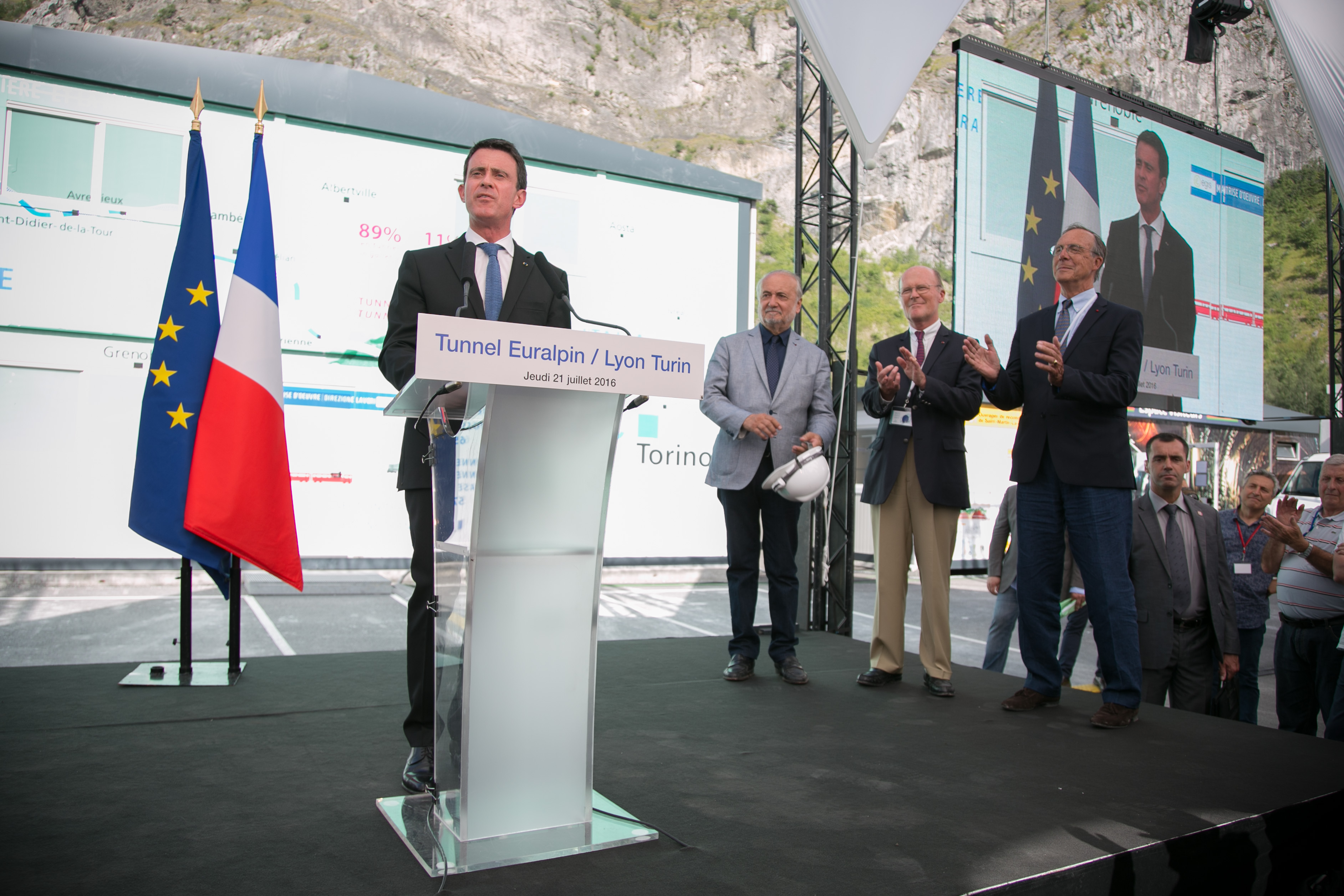 Valls inaugura fresa Federica