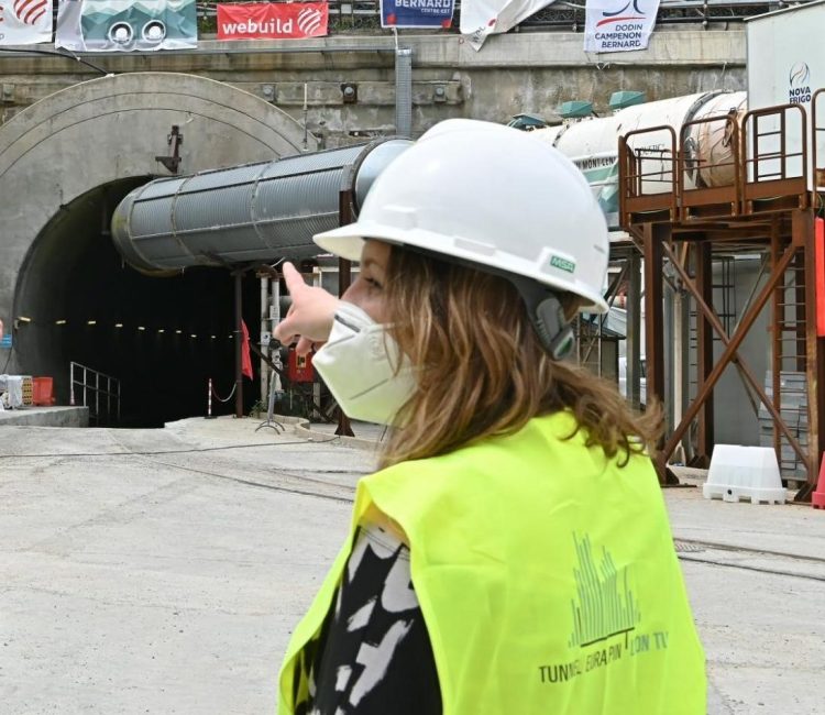 Chiomonte_Uomo_Donna