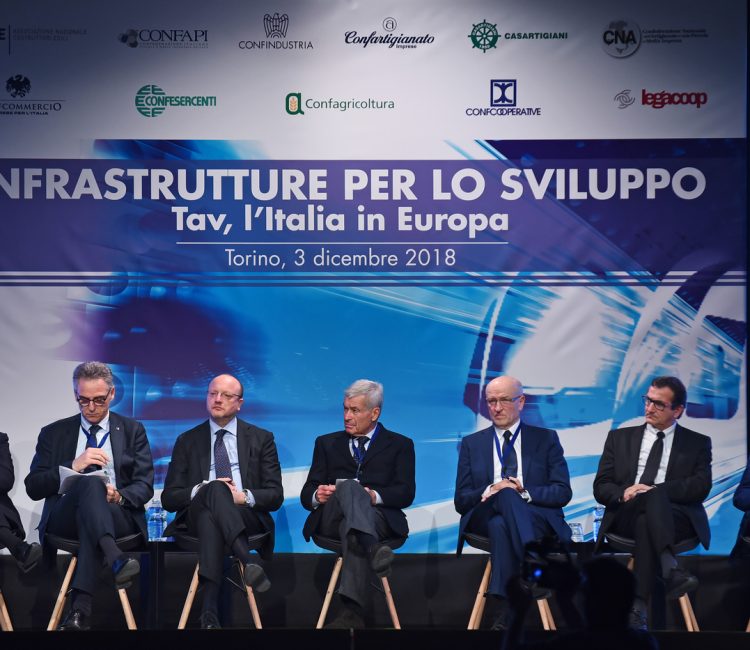 Foto LaPresse/Giordan Ambrico03/12/2018, Torino (Italia) cronacaInfrastrutture per lo sviluppoNella foto: Boccia con gli imprenditoriPhoto LaPresse/Giordan Ambrico December 03, 2018 , Torino (Italy) newsDevelopment infrastructureIn the pic: Boccia whit the entrepreneurs