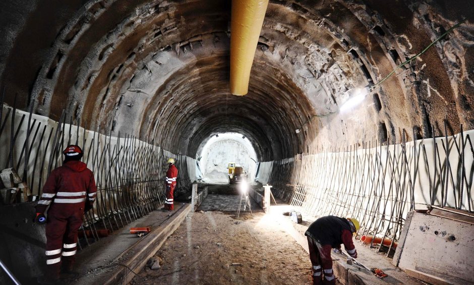 operai tunnel sicurezza